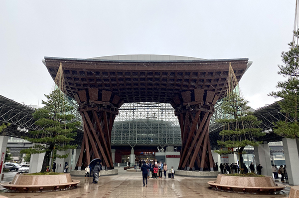 金沢駅