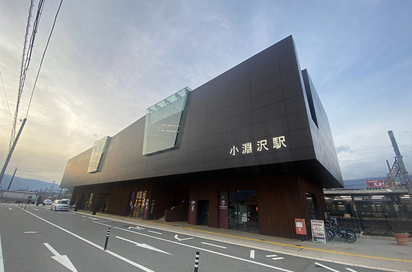 小淵沢駅